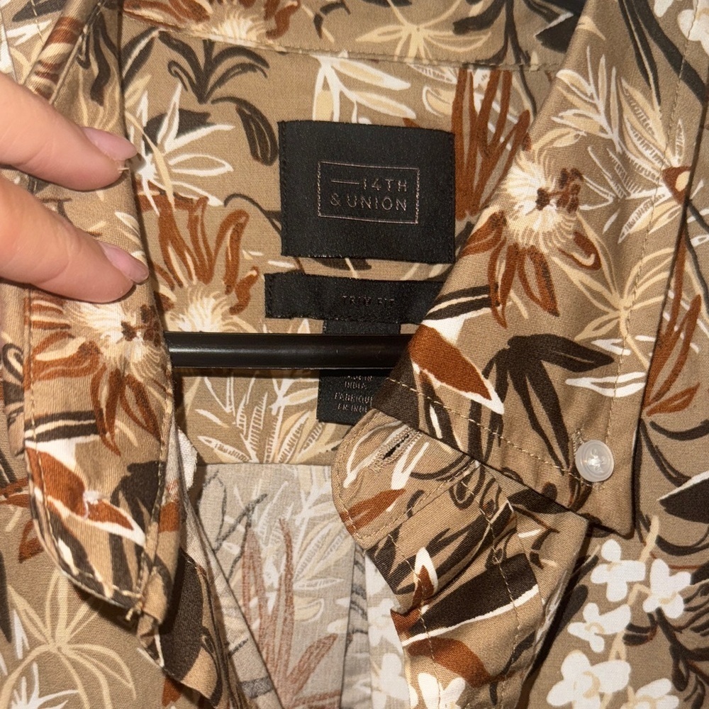 14th & Union • NWT Men's Floral Brown Short Sleeve Shirt - Picture 4 of 7